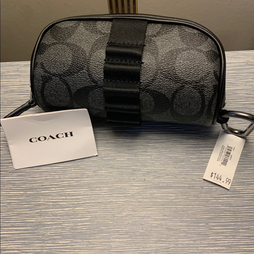 Coach golf kit pouch in signature canvas with blue leather accent - Picture 8 of 10